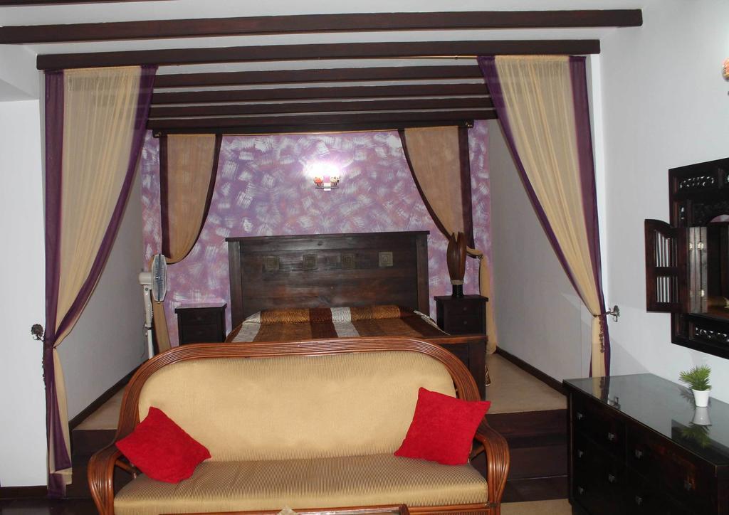 Solomon Beach Hotel Marawila Zewnętrze zdjęcie